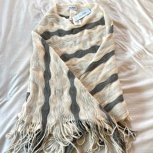 knitted shrug with fringe